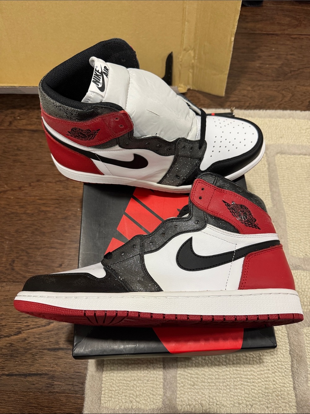 NWT!! Nike dunks